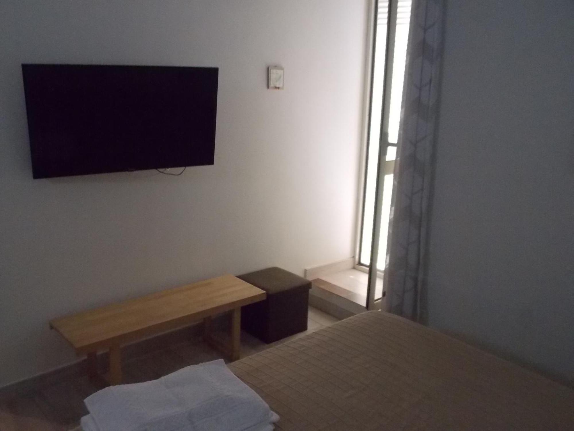 Ninarella Napoli Bed & Breakfast Bagian luar foto