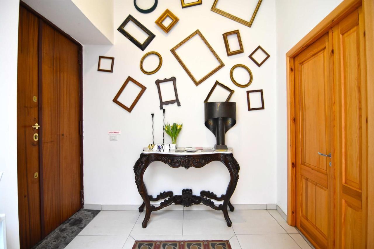 Ninarella Napoli Bed & Breakfast Bagian luar foto