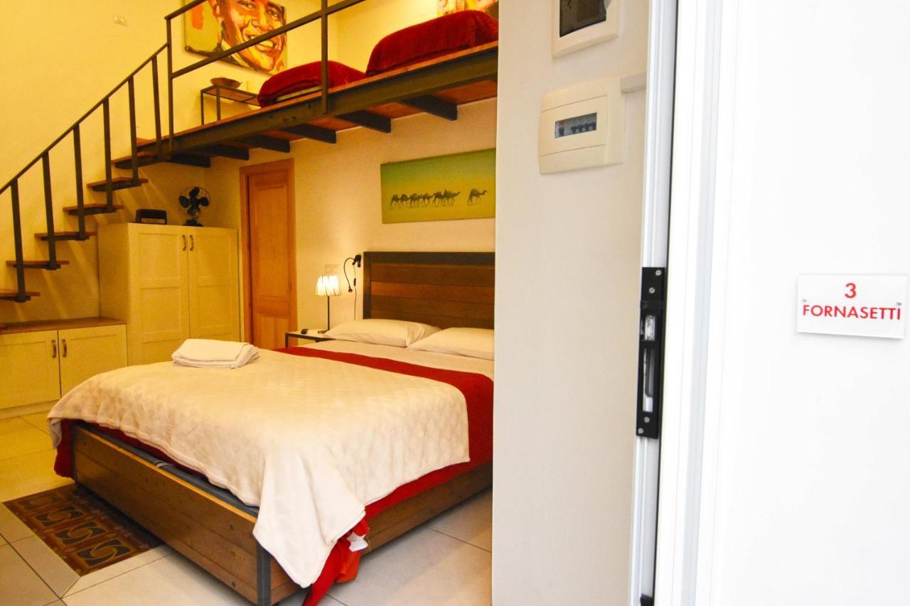 Ninarella Napoli Bed & Breakfast Bagian luar foto