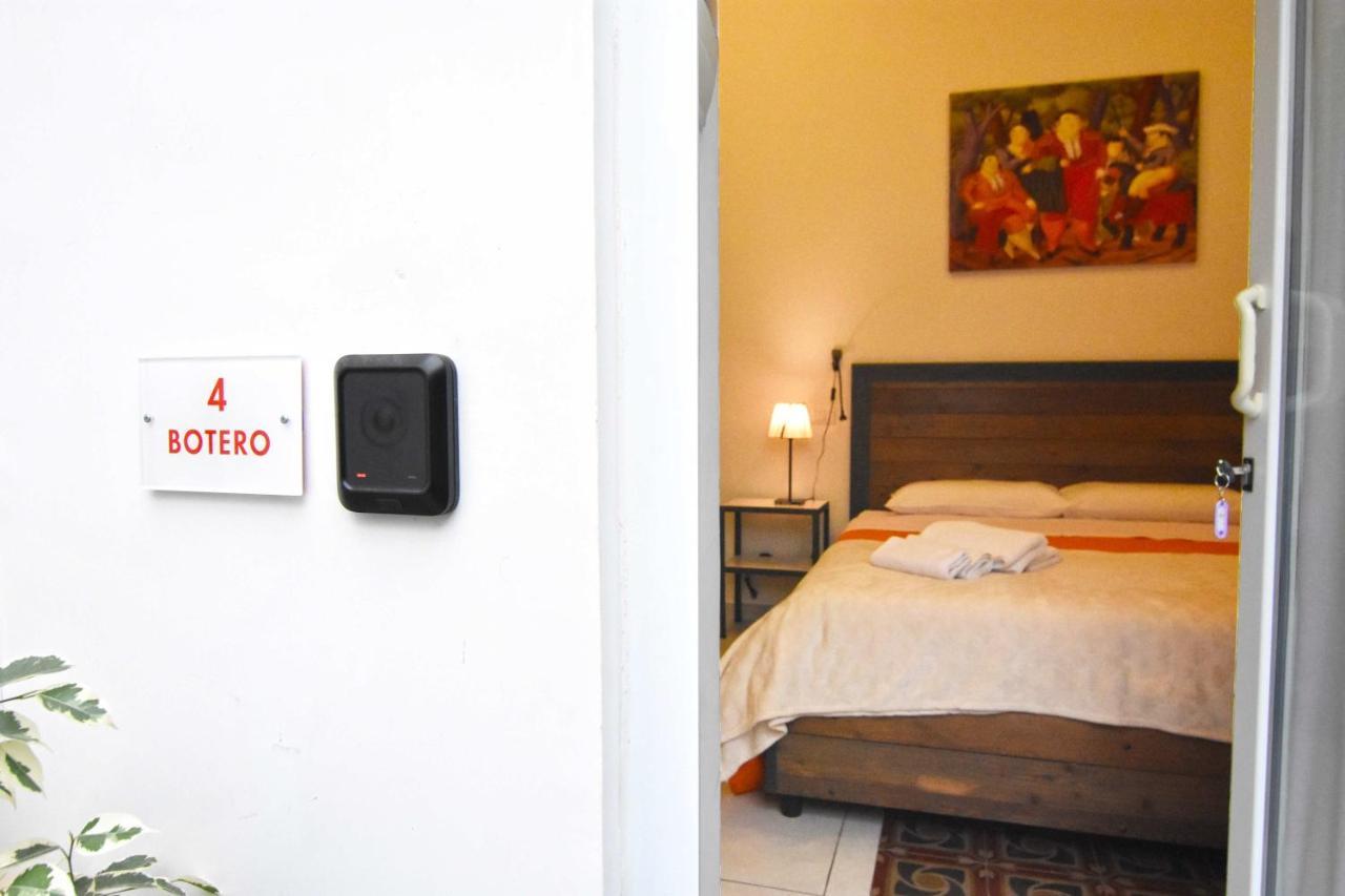 Ninarella Napoli Bed & Breakfast Bagian luar foto