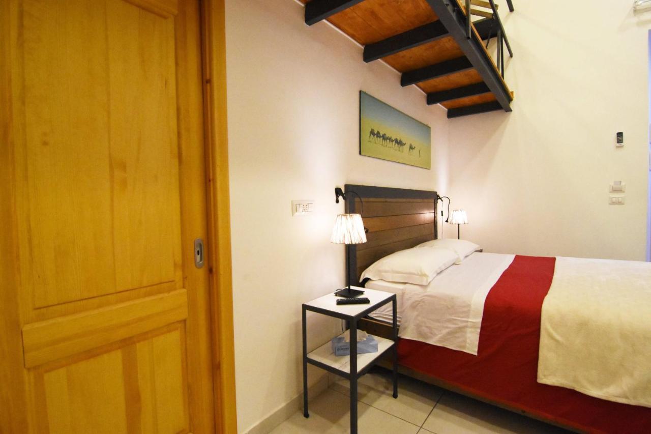 Ninarella Napoli Bed & Breakfast Bagian luar foto