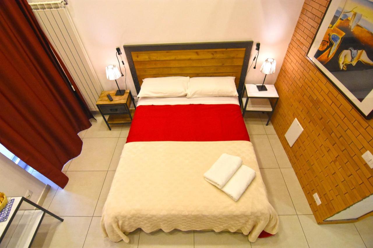 Ninarella Napoli Bed & Breakfast Bagian luar foto