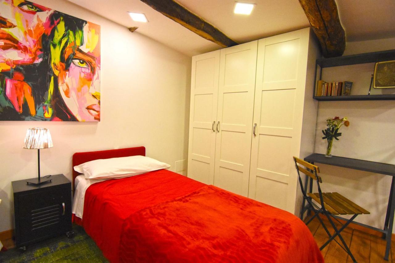 Ninarella Napoli Bed & Breakfast Bagian luar foto