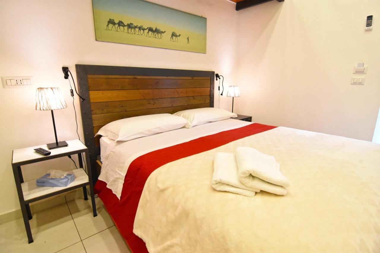 Ninarella Napoli Bed & Breakfast Bagian luar foto