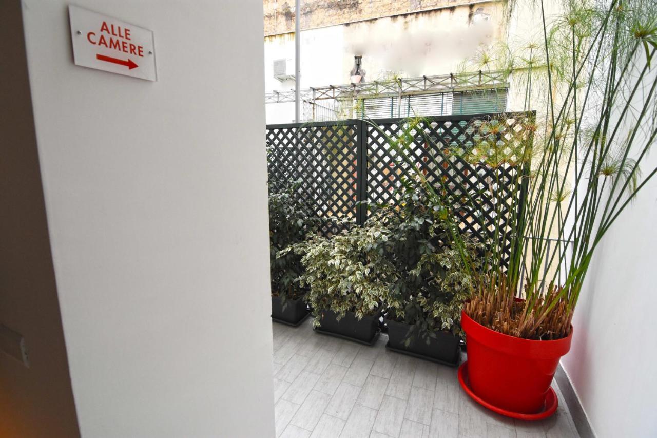 Ninarella Napoli Bed & Breakfast Bagian luar foto