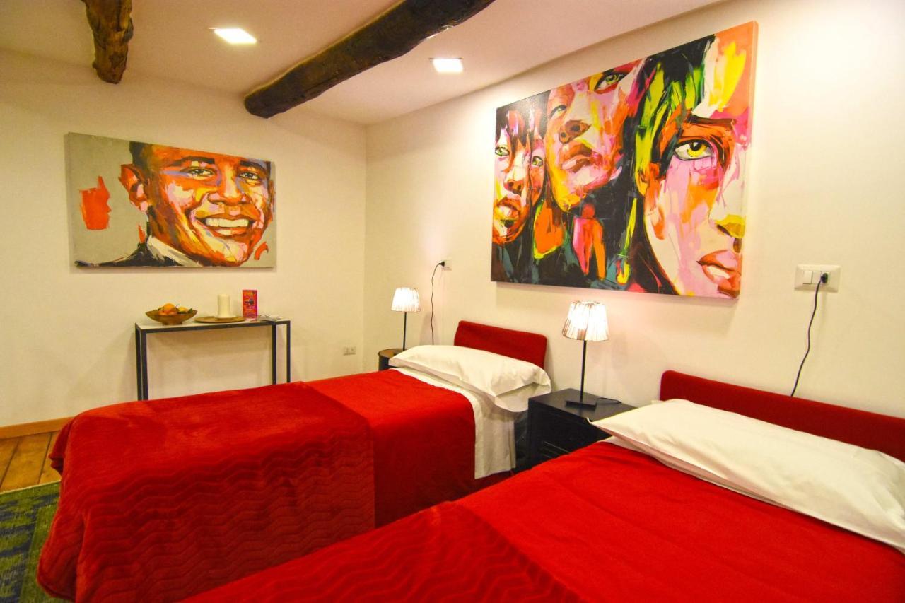 Ninarella Napoli Bed & Breakfast Bagian luar foto