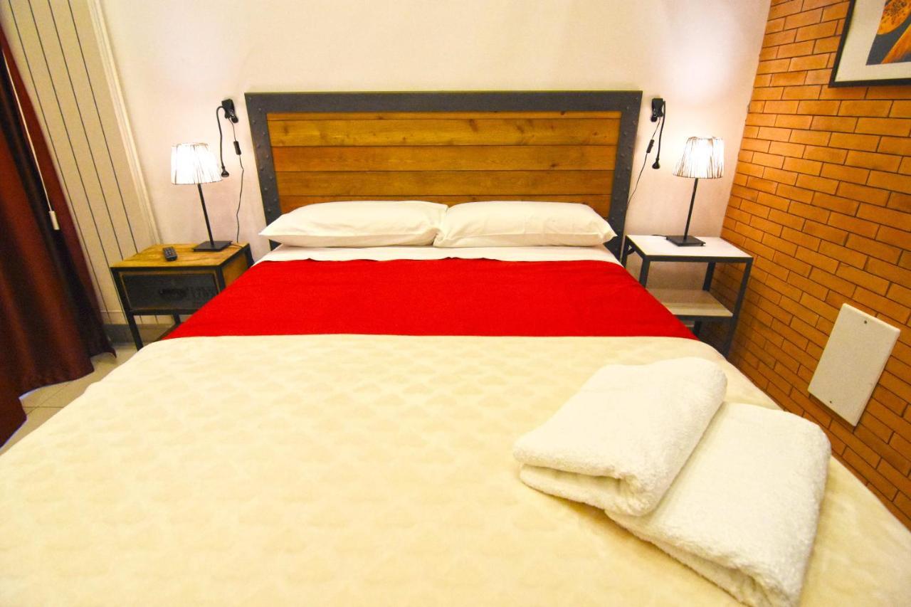 Ninarella Napoli Bed & Breakfast Bagian luar foto