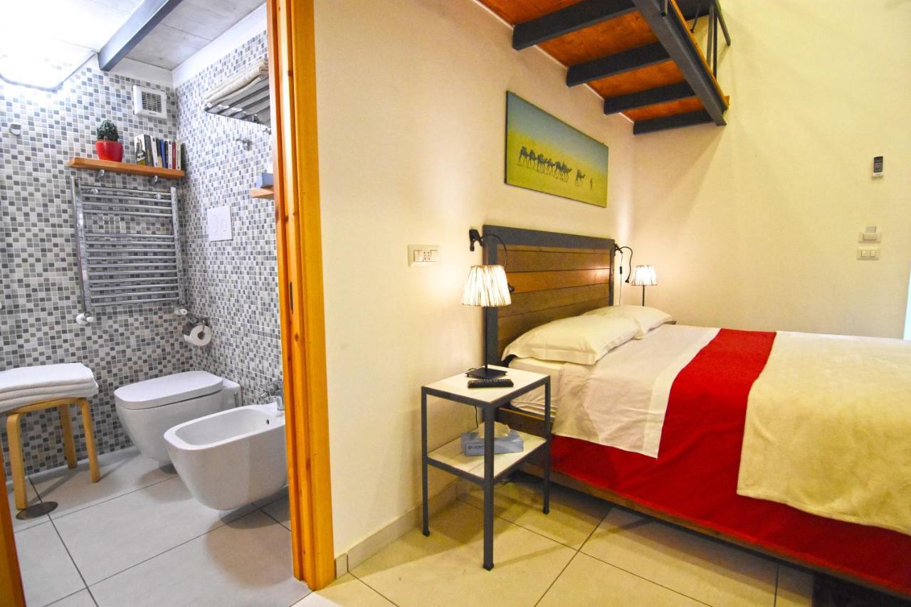 Ninarella Napoli Bed & Breakfast Bagian luar foto